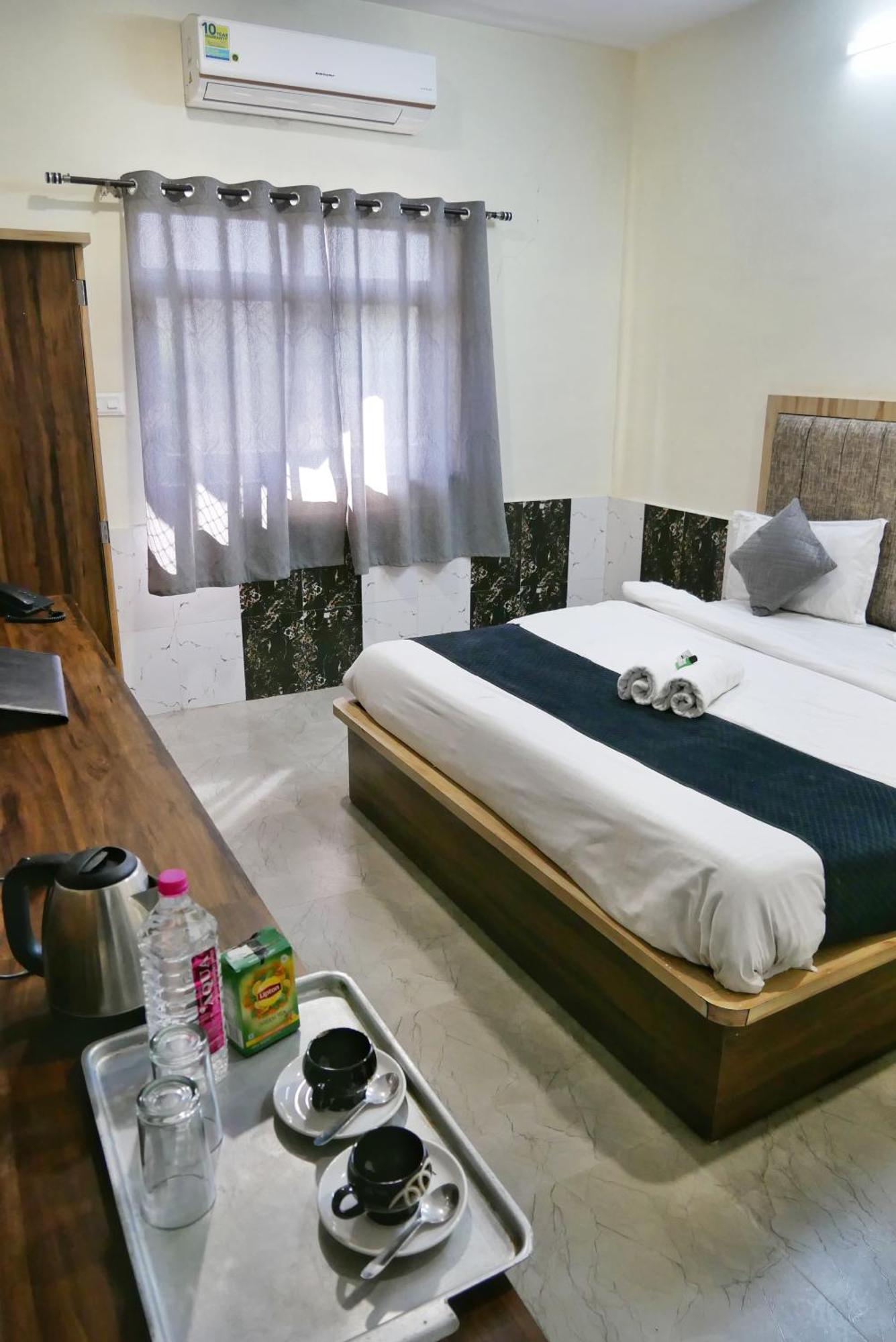 Hotel Grand Vijay Pushkar Room photo